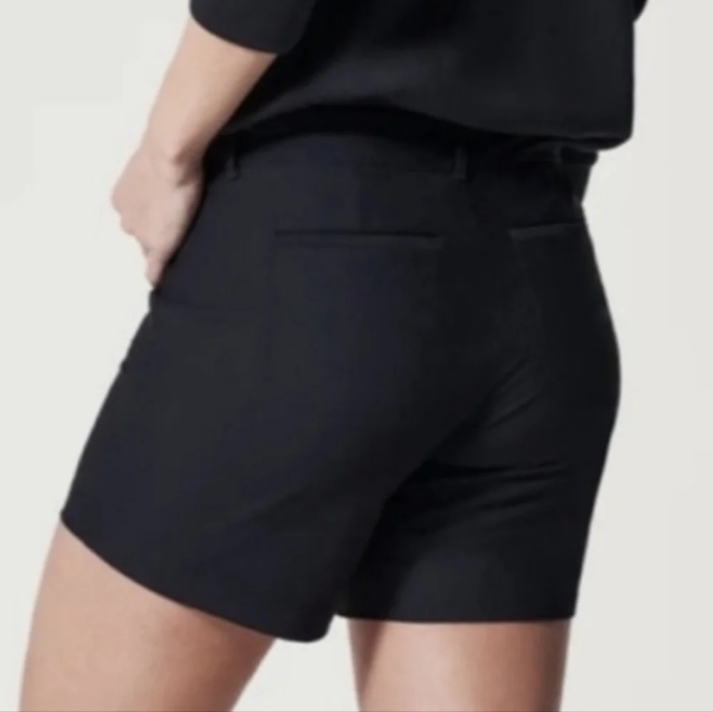 SPANX Sunshine Shorts - Size M ** FLAW - Picture 2 of 16